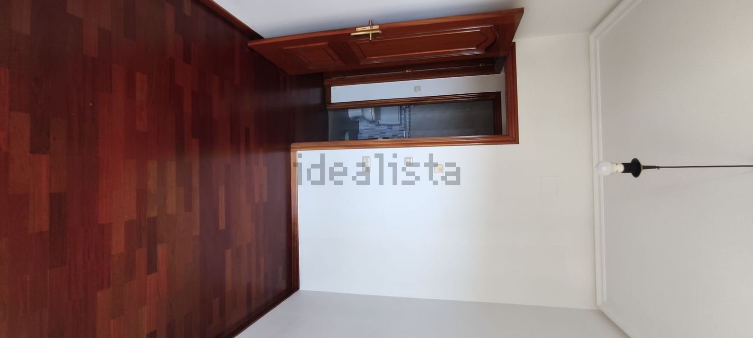 Piso de 63 m² en Ourense