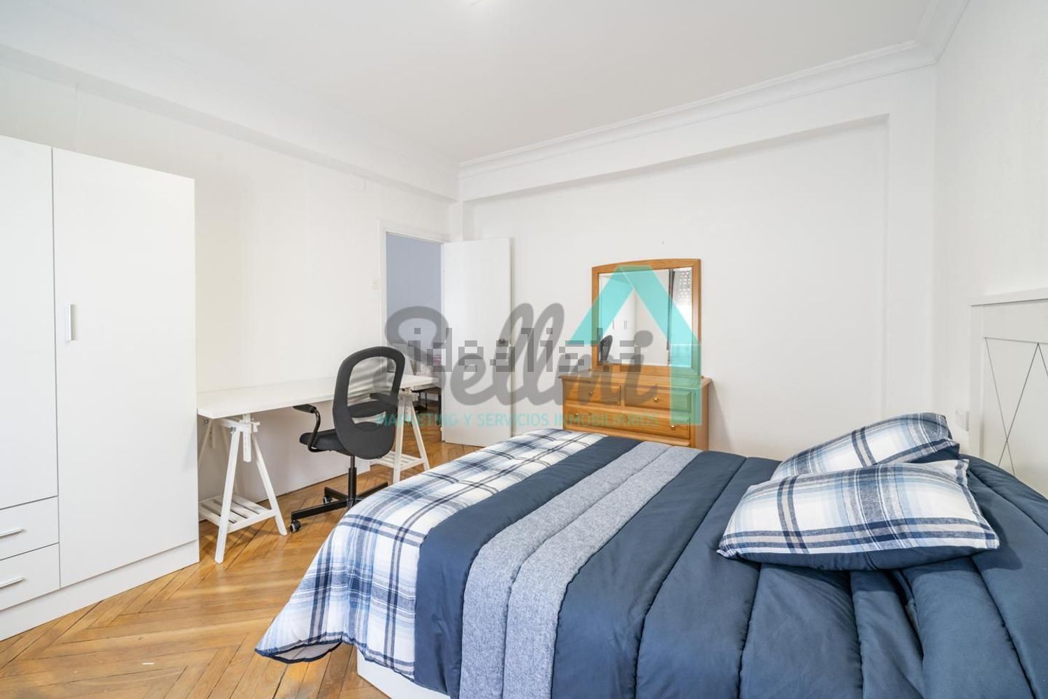 Piso de 136 m² en Oviedo