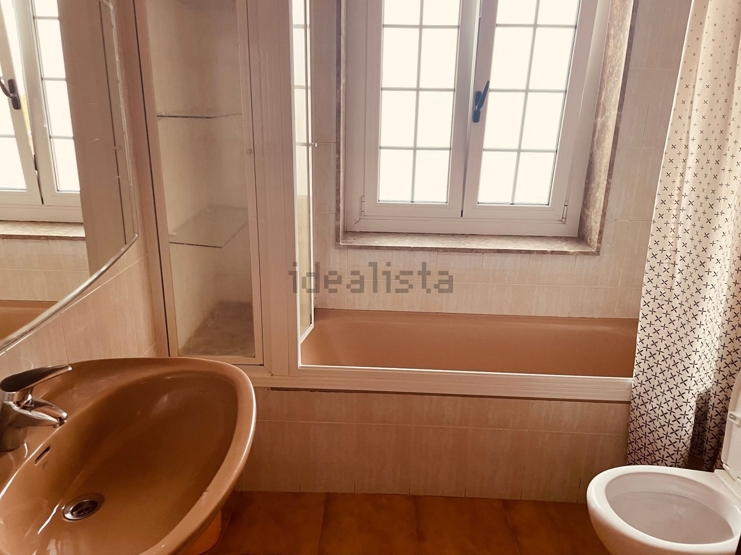 Habitació de lloguer, Roda de Berà
