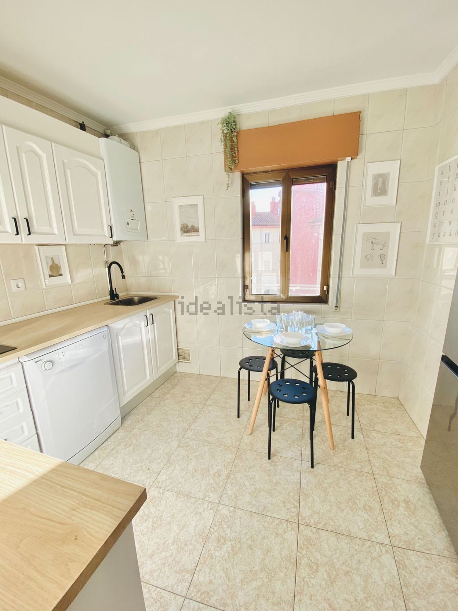 Habitació de lloguer, Àvila