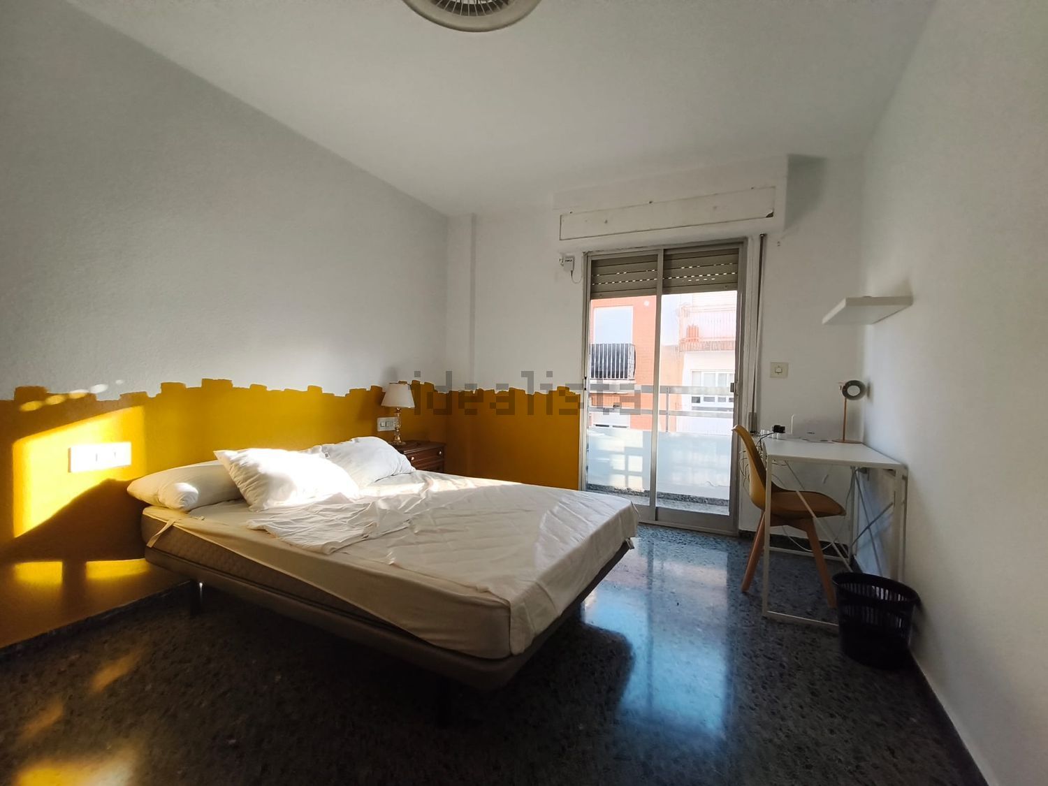 Habitació de lloguer, Burjassot