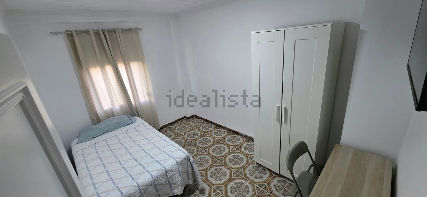 Stanza in affitto, Alzira