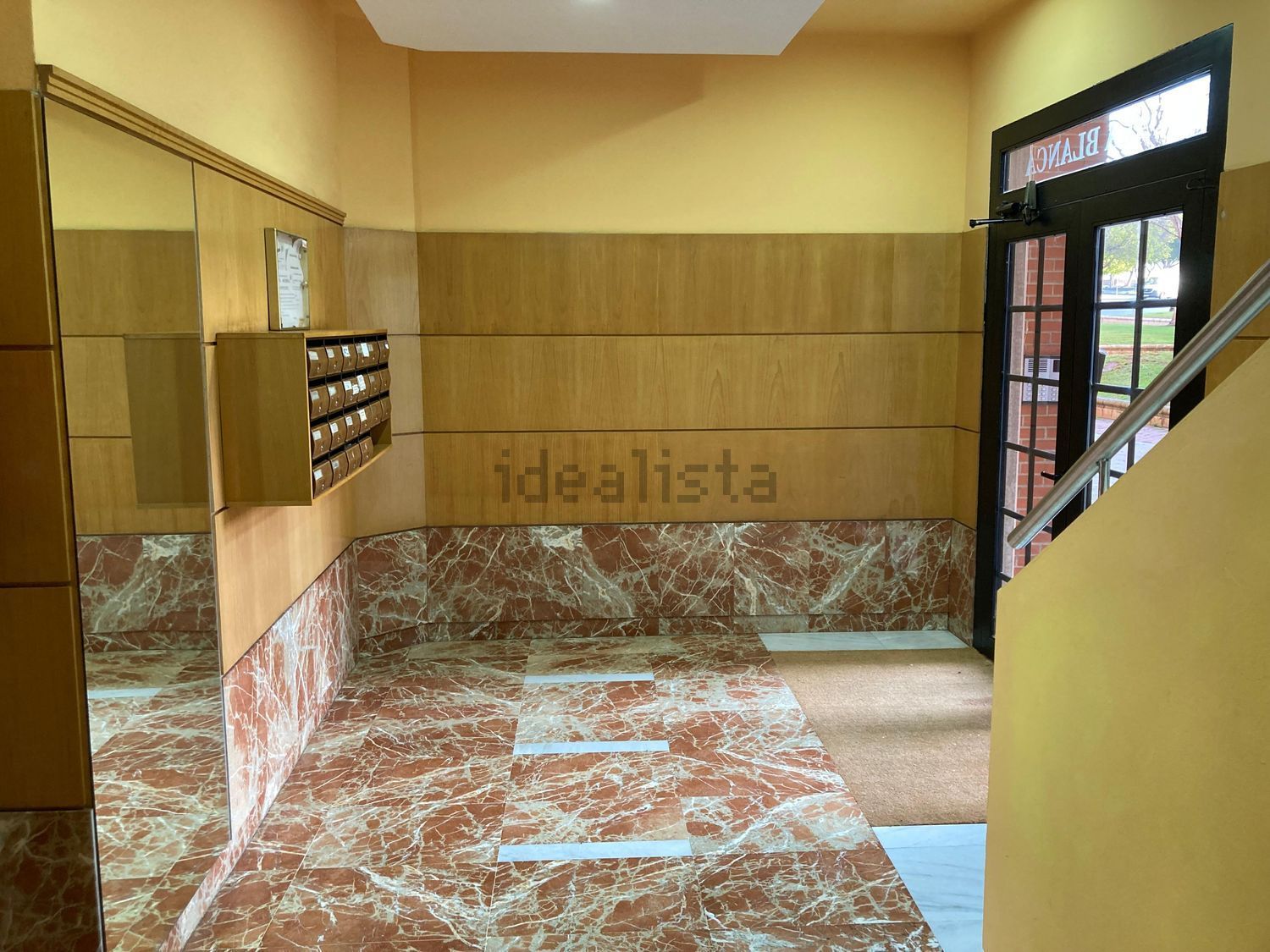 Piso de 80 m² en Almería