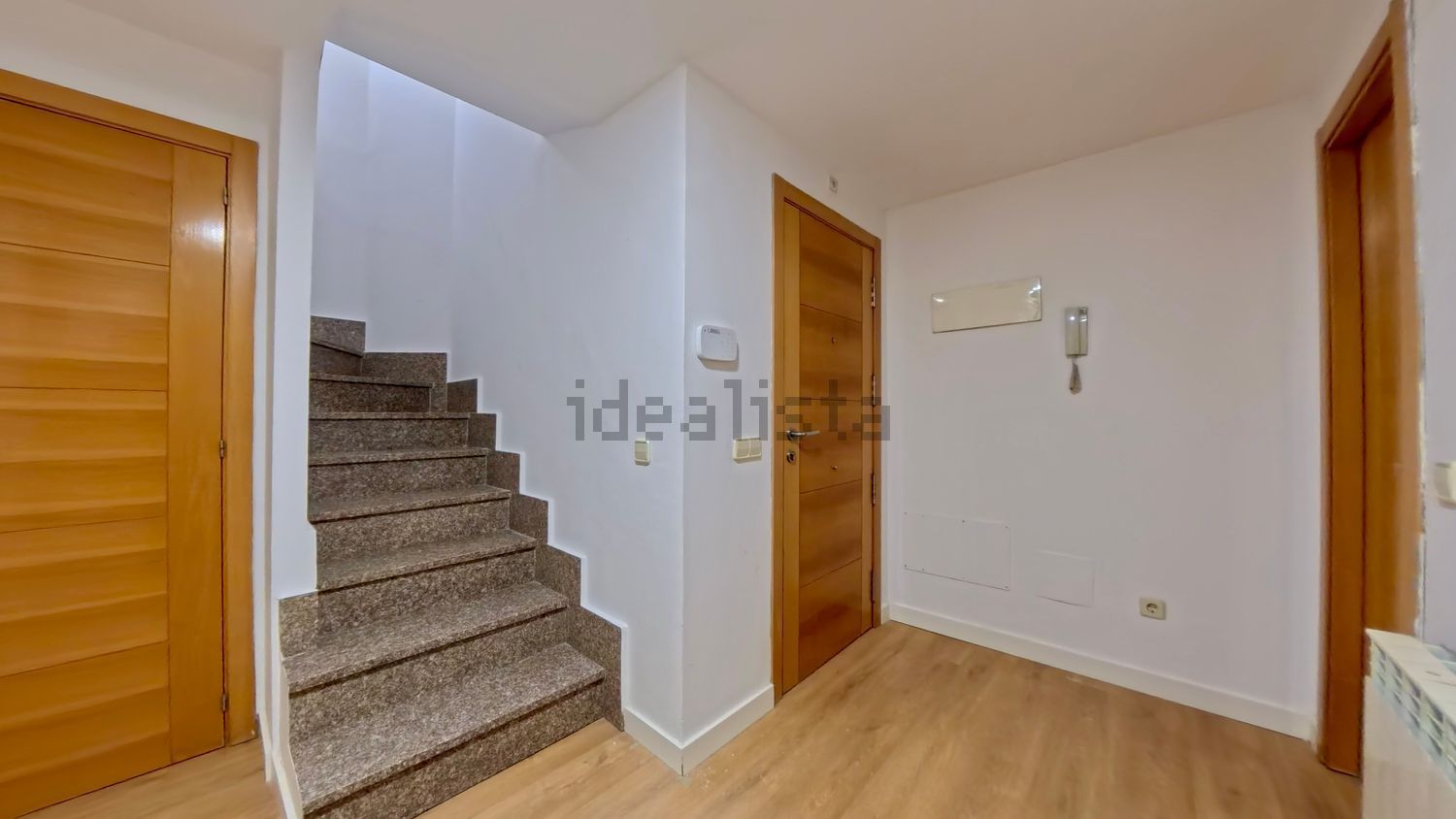 Habitació de lloguer, Alovera