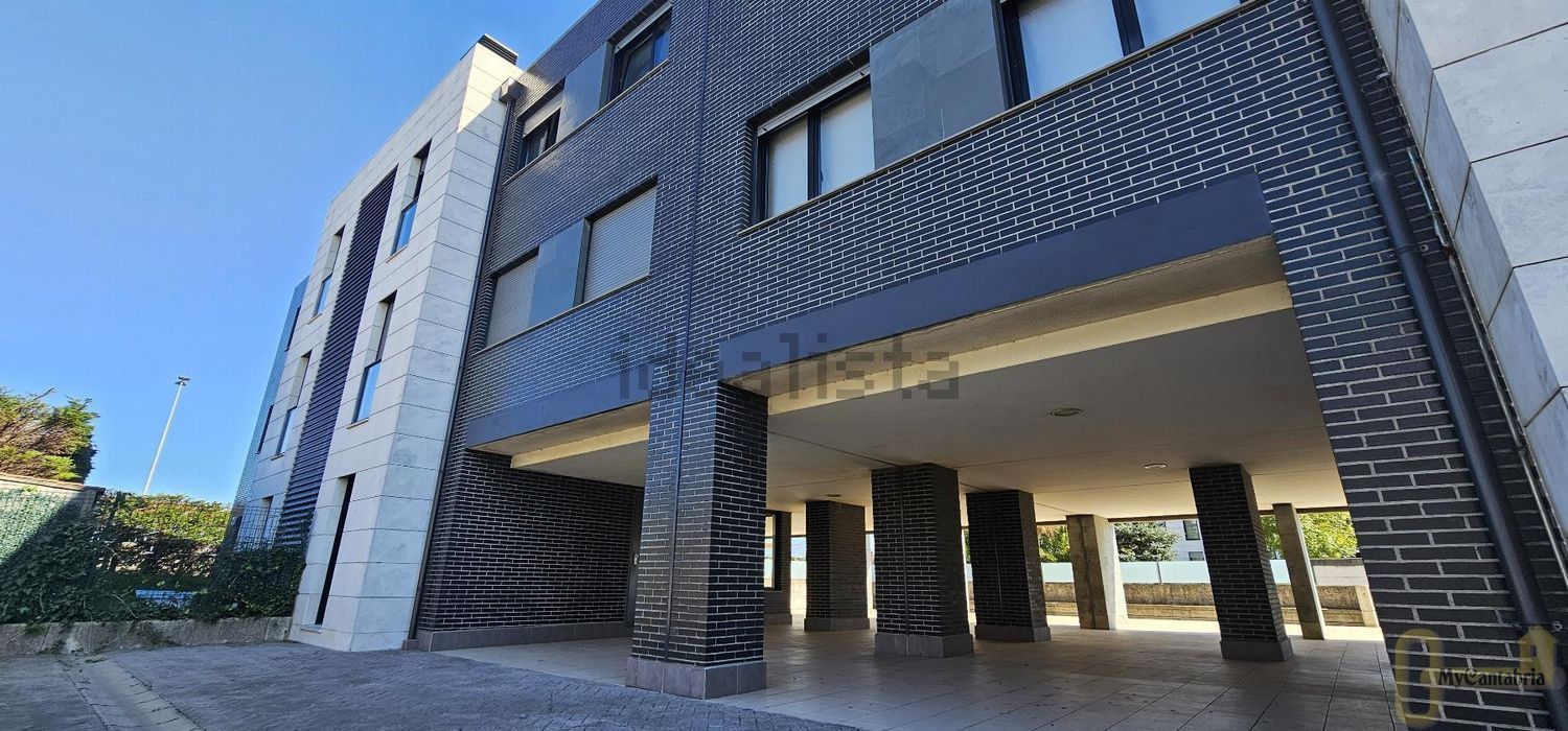 Flat 77 m² in Santander