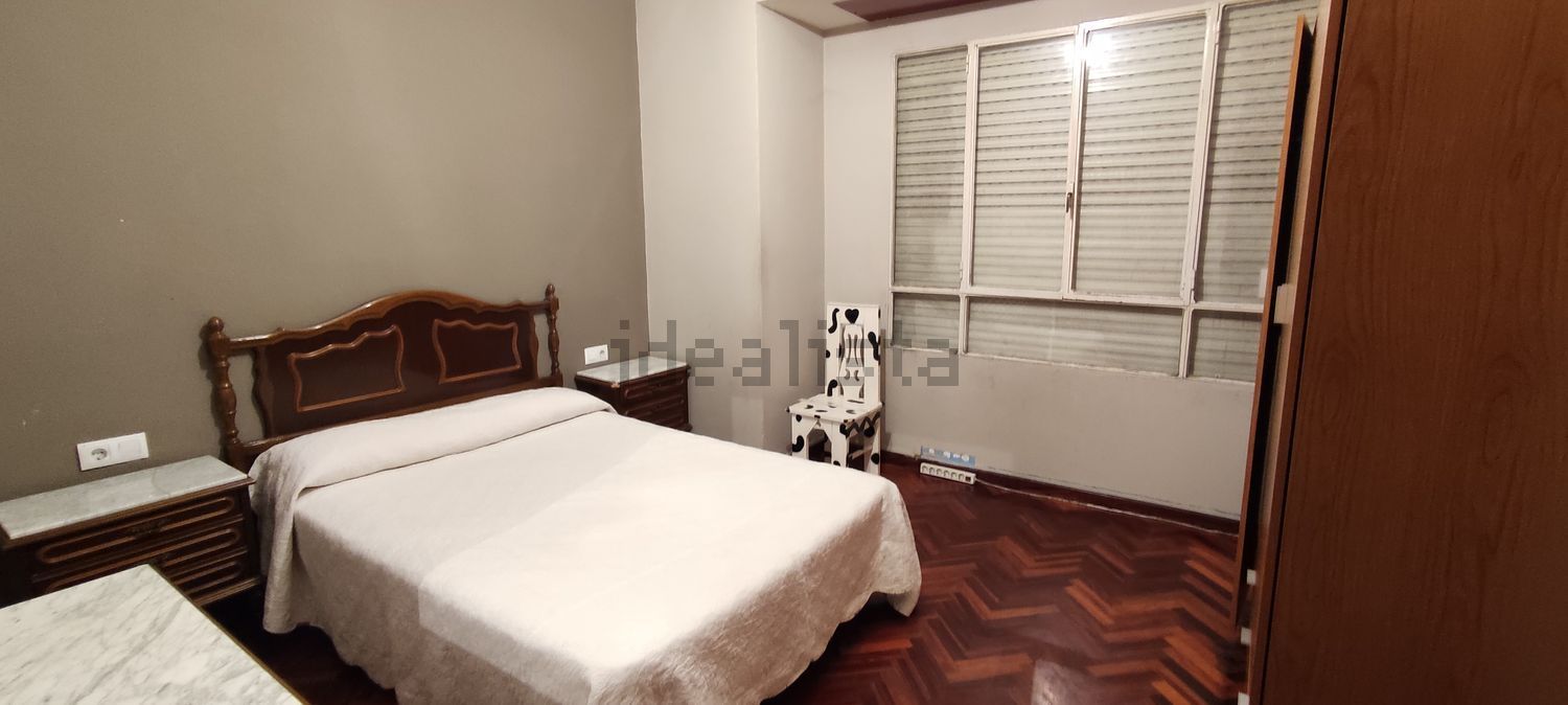 Wohnung 85 m² in Ourense