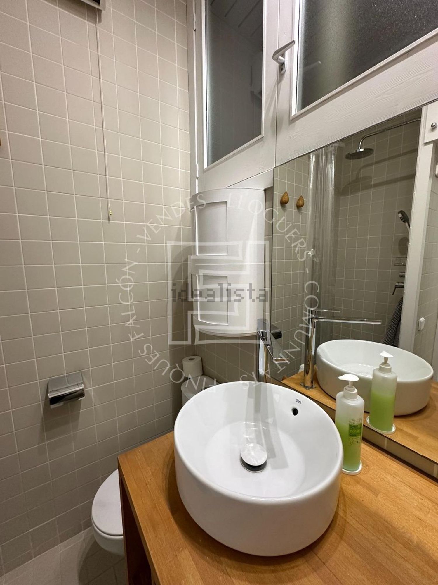 Квартира 60 м² в Барселоне