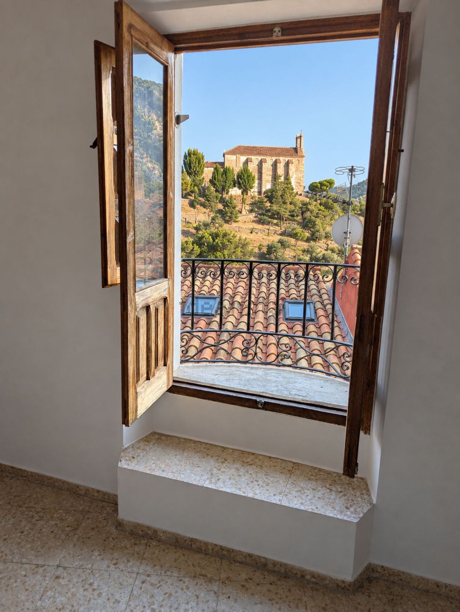 Casa de 160 m² en Linares de Mora