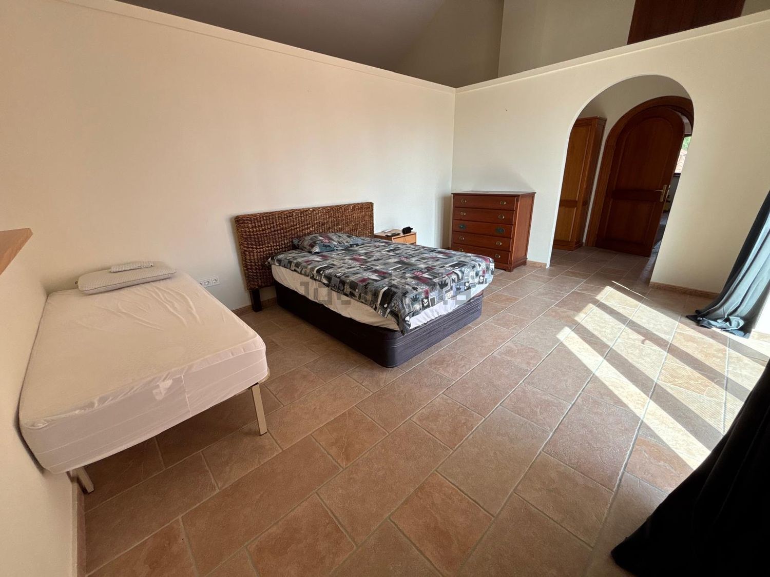 Haus 400 m² in Estepona