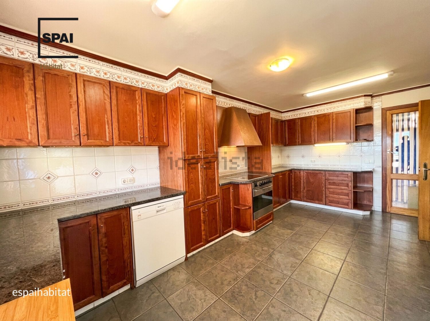 Flat 110 m² in Centelles