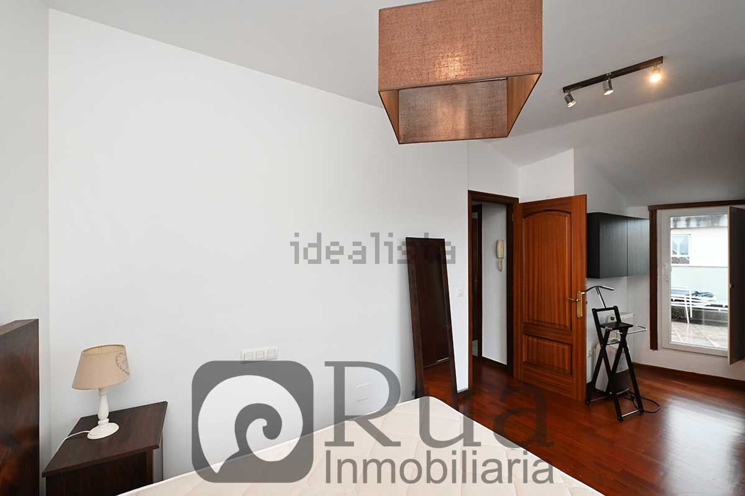 Pis de 77 m² a Oleiros
