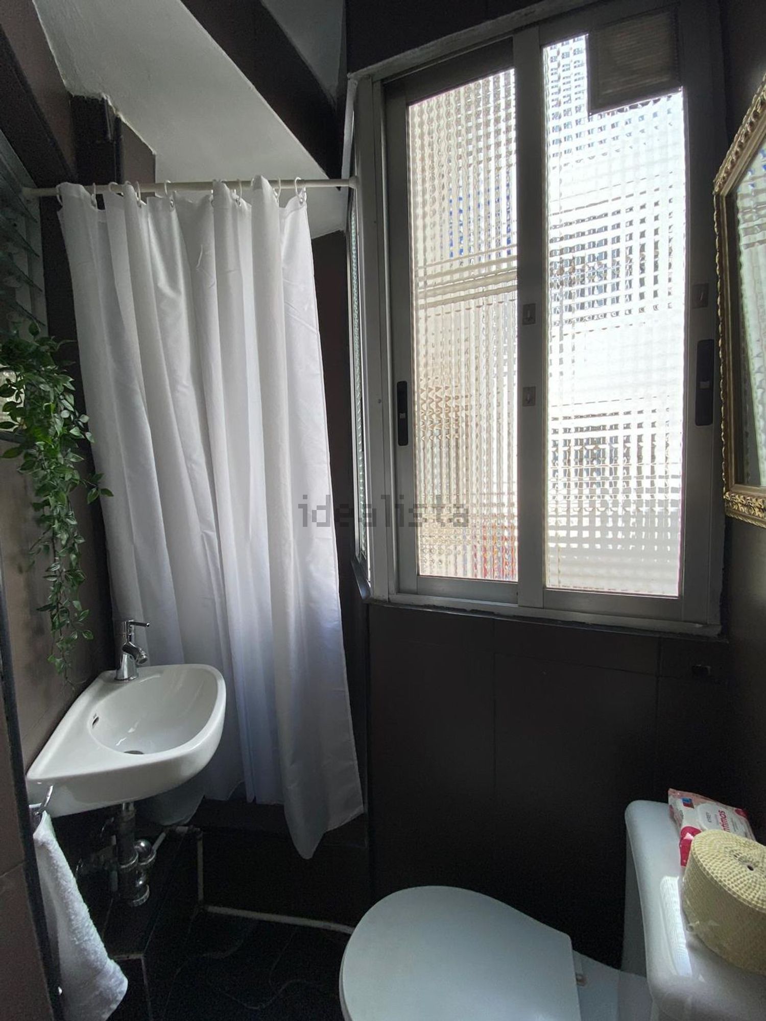 Chambre à louer, Valence