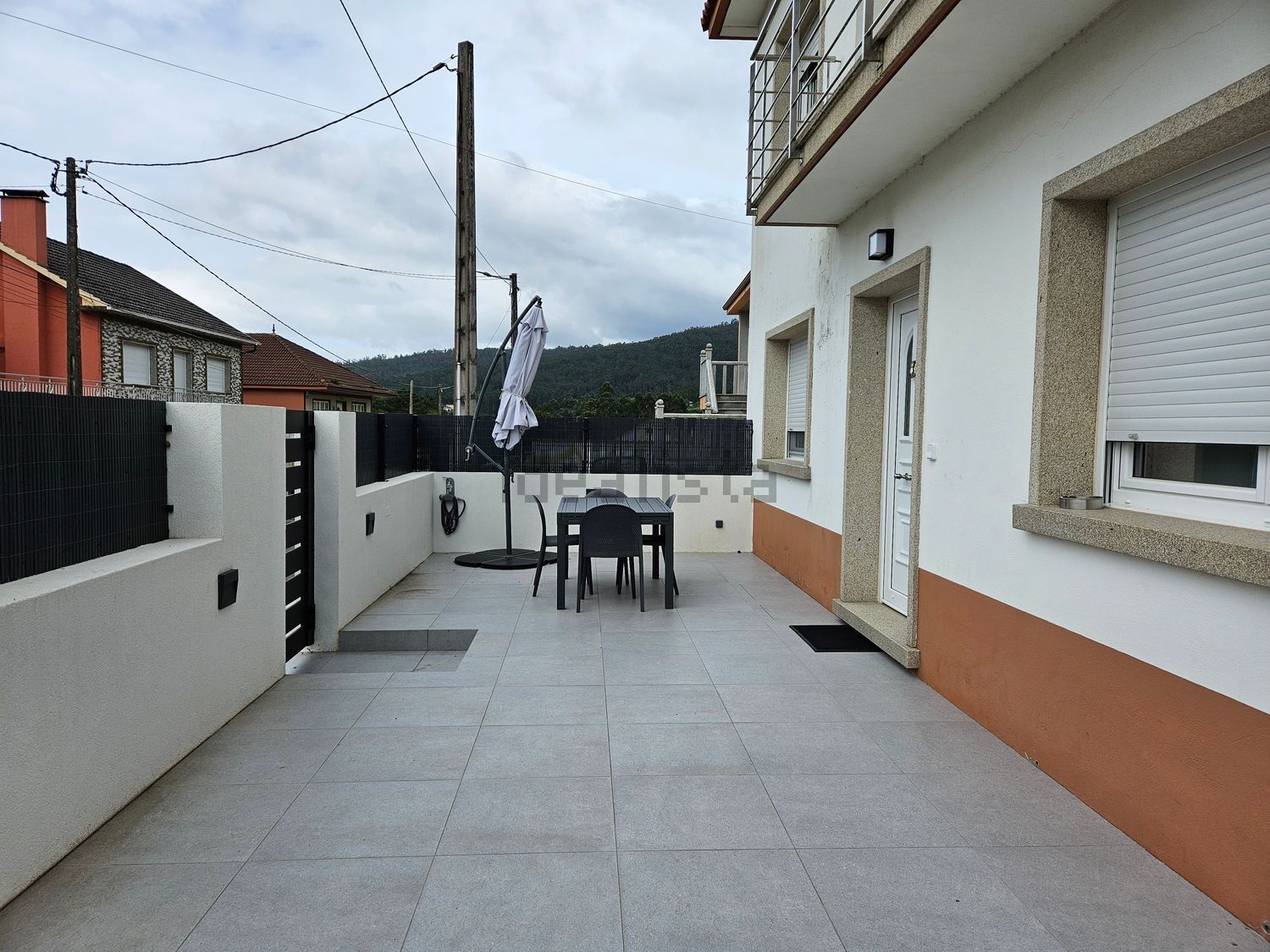 Wohnung 95 m² in Outes