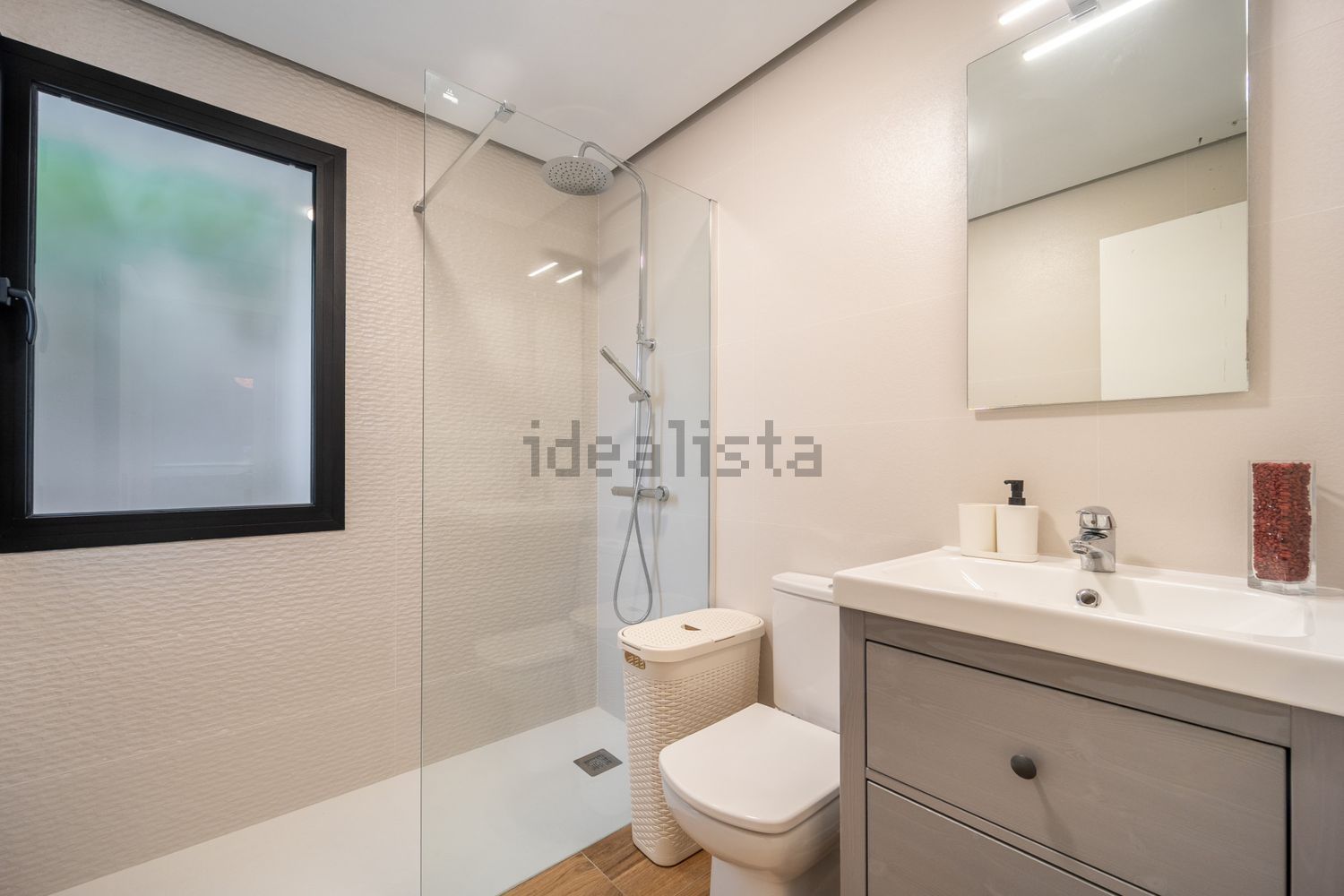 Casa 411 m² a Estepona