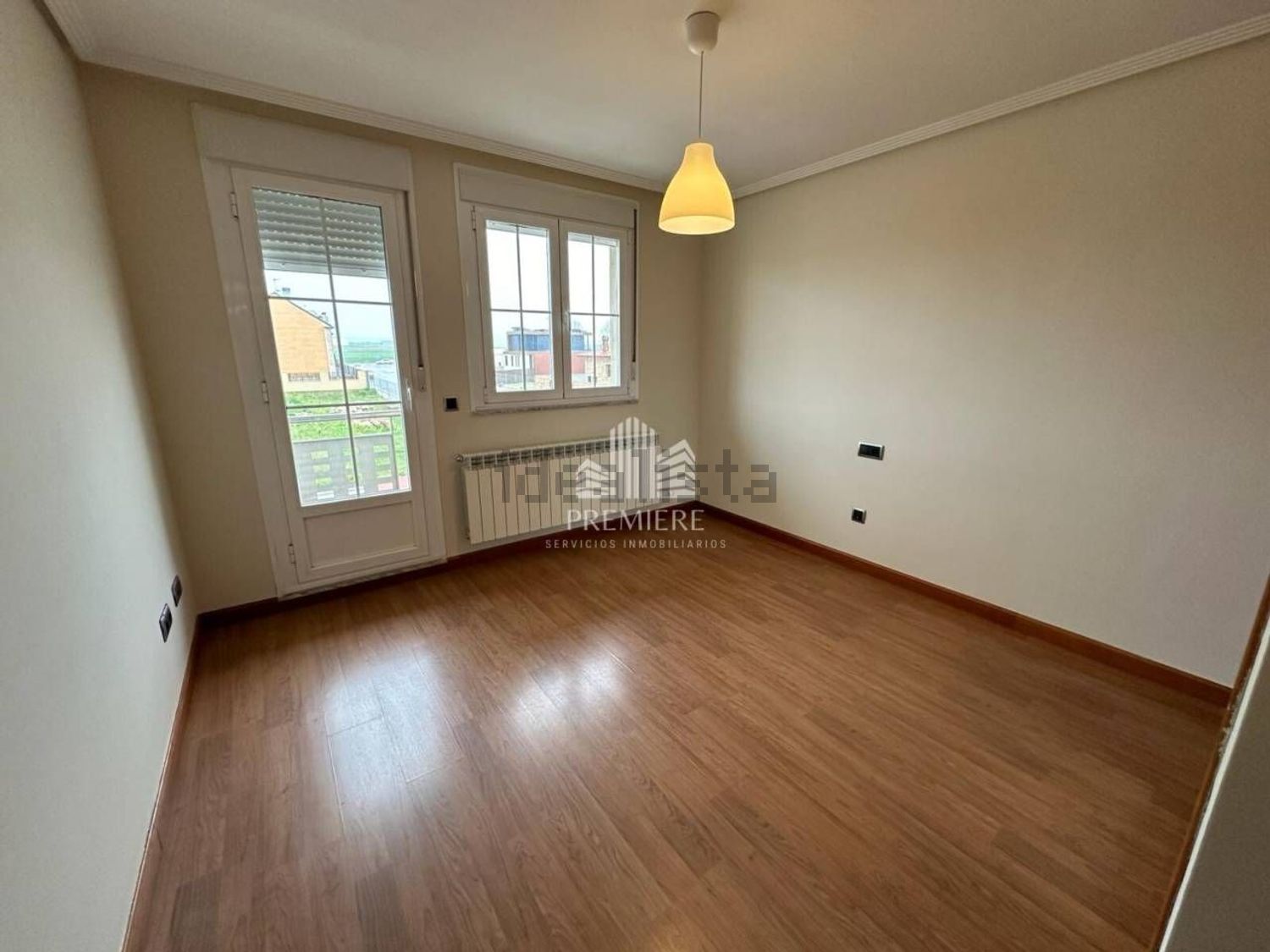 Casa 222 m² a Villares de la Reina
