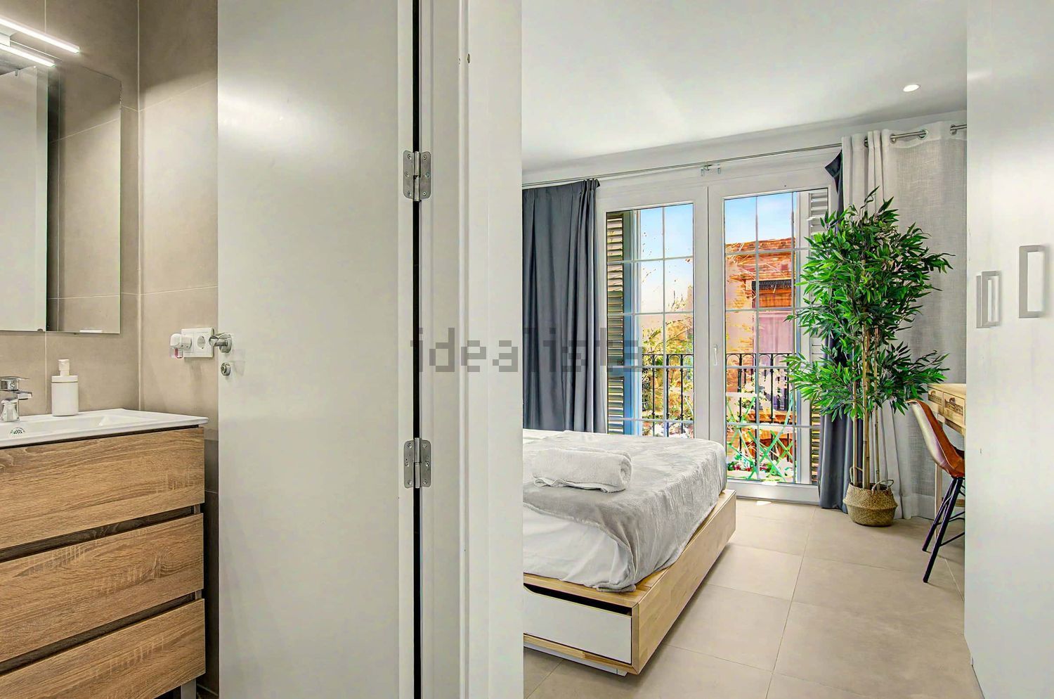 Chambre à louer, Valence