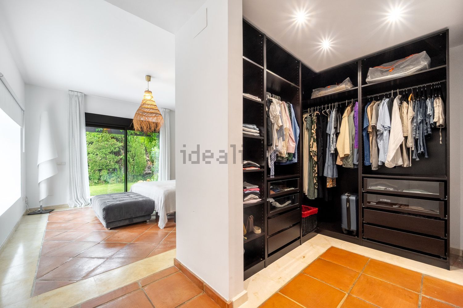 Casa 411 m² a Estepona