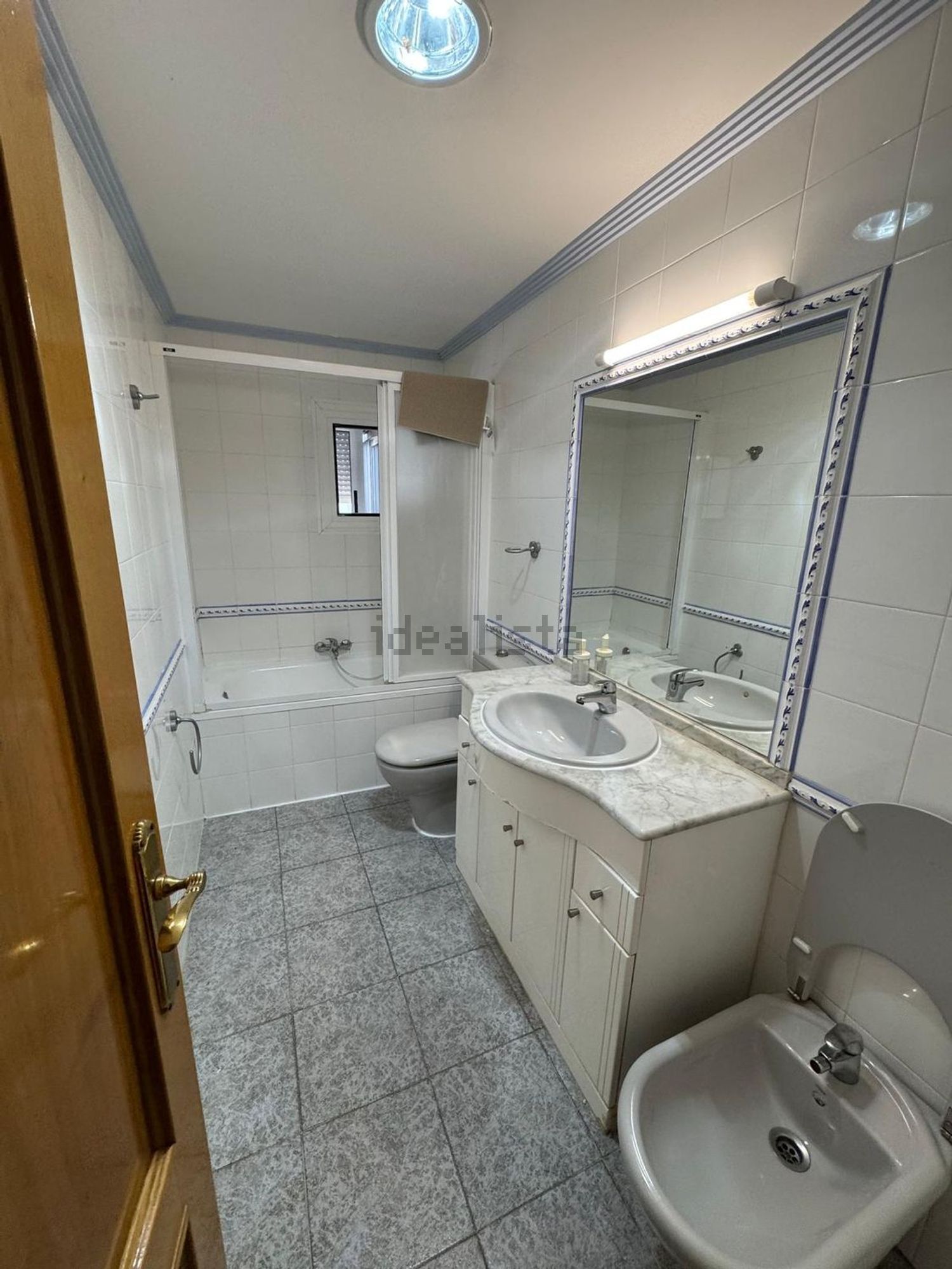 Habitació de lloguer, Llíria