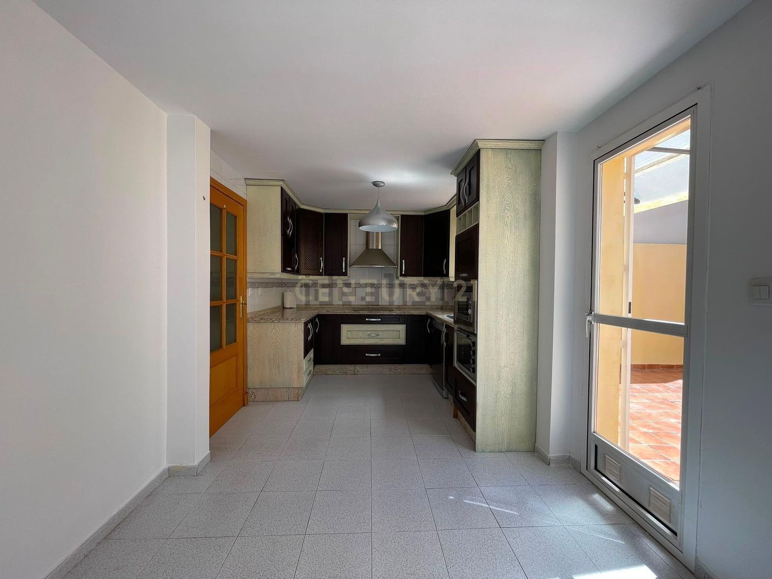 Casa de 219 m² en Armilla