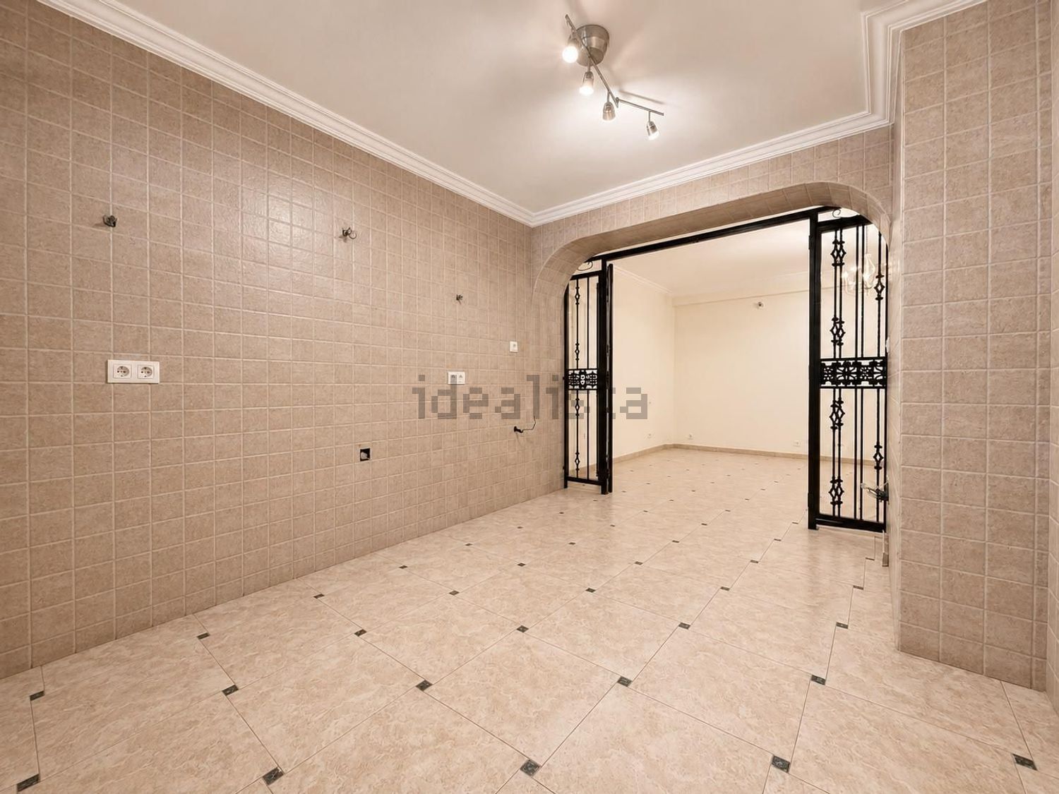 Casa de 387 m² a Torrevella