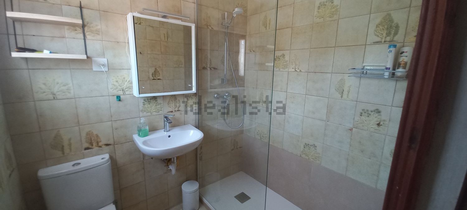 Room for rent, Teià