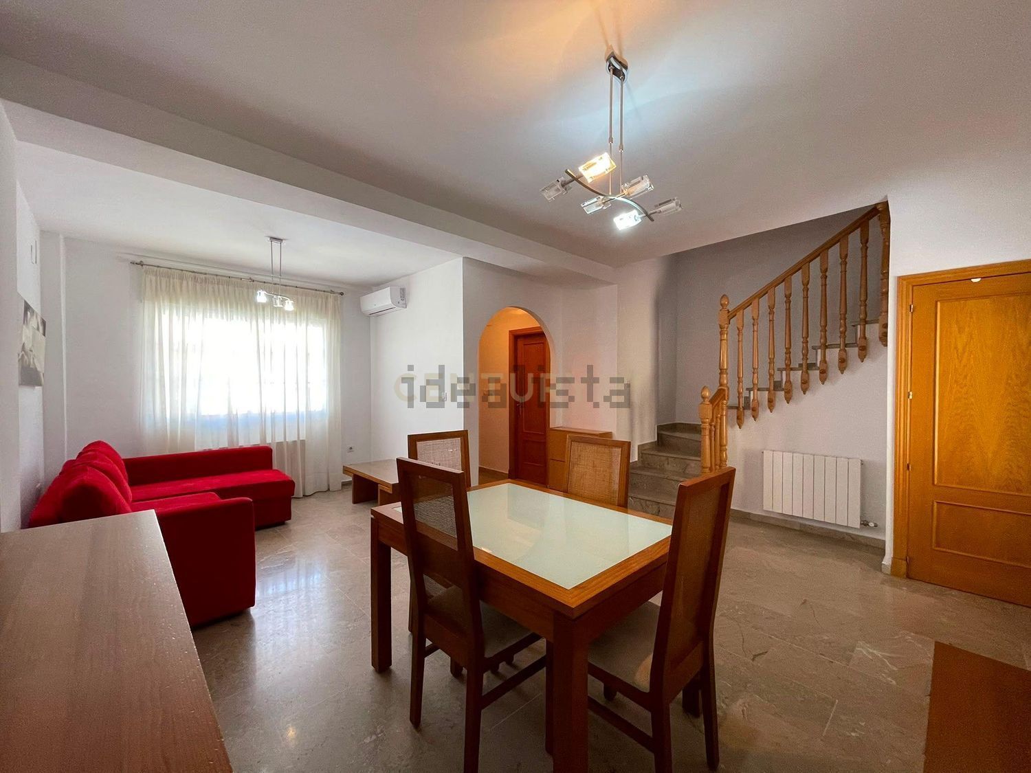 Casa de 219 m² en Armilla