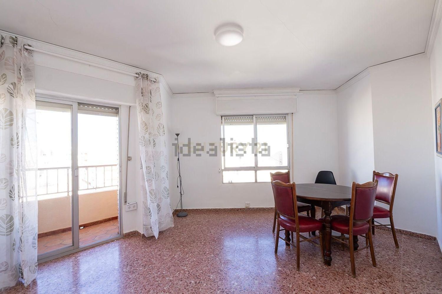 Pis de 75 m² a Oliva