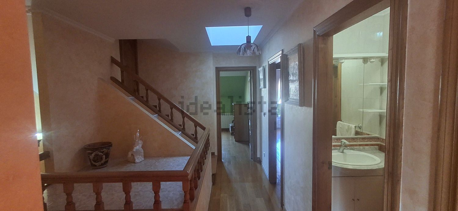 Habitació de lloguer, Carballo