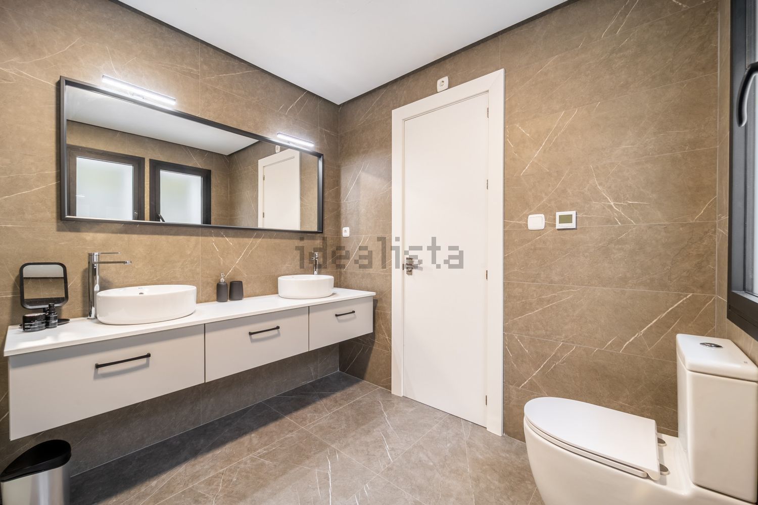 Casa 411 m² a Estepona