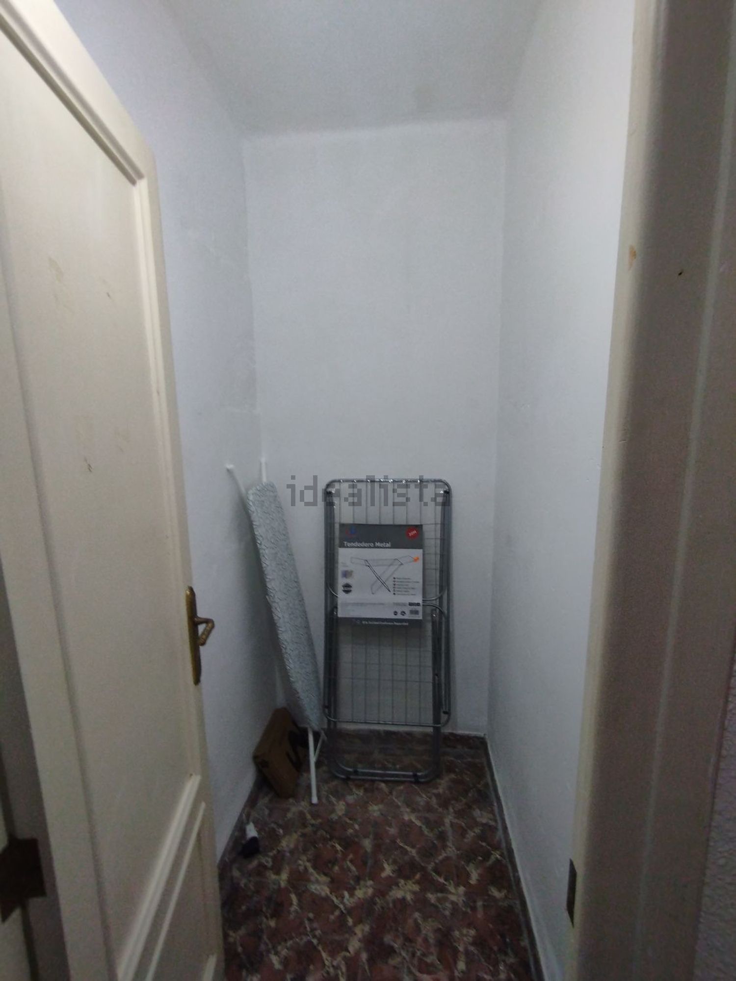 Room for rent, Gandia