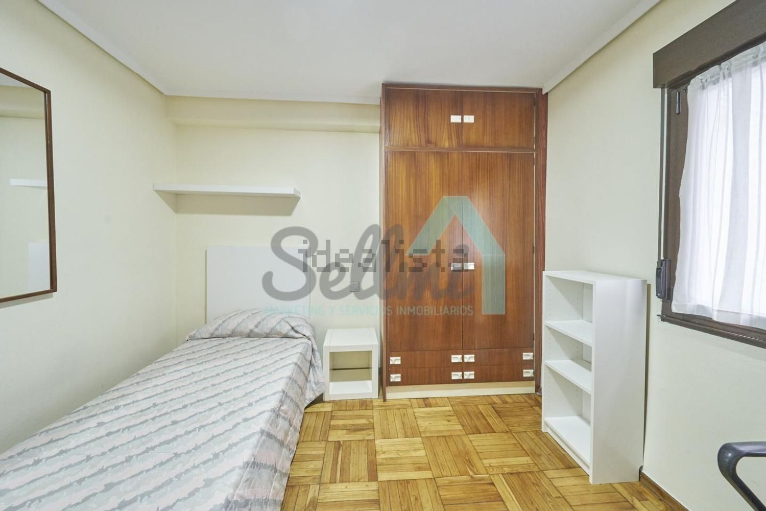 Pis de 82 m² a Oviedo
