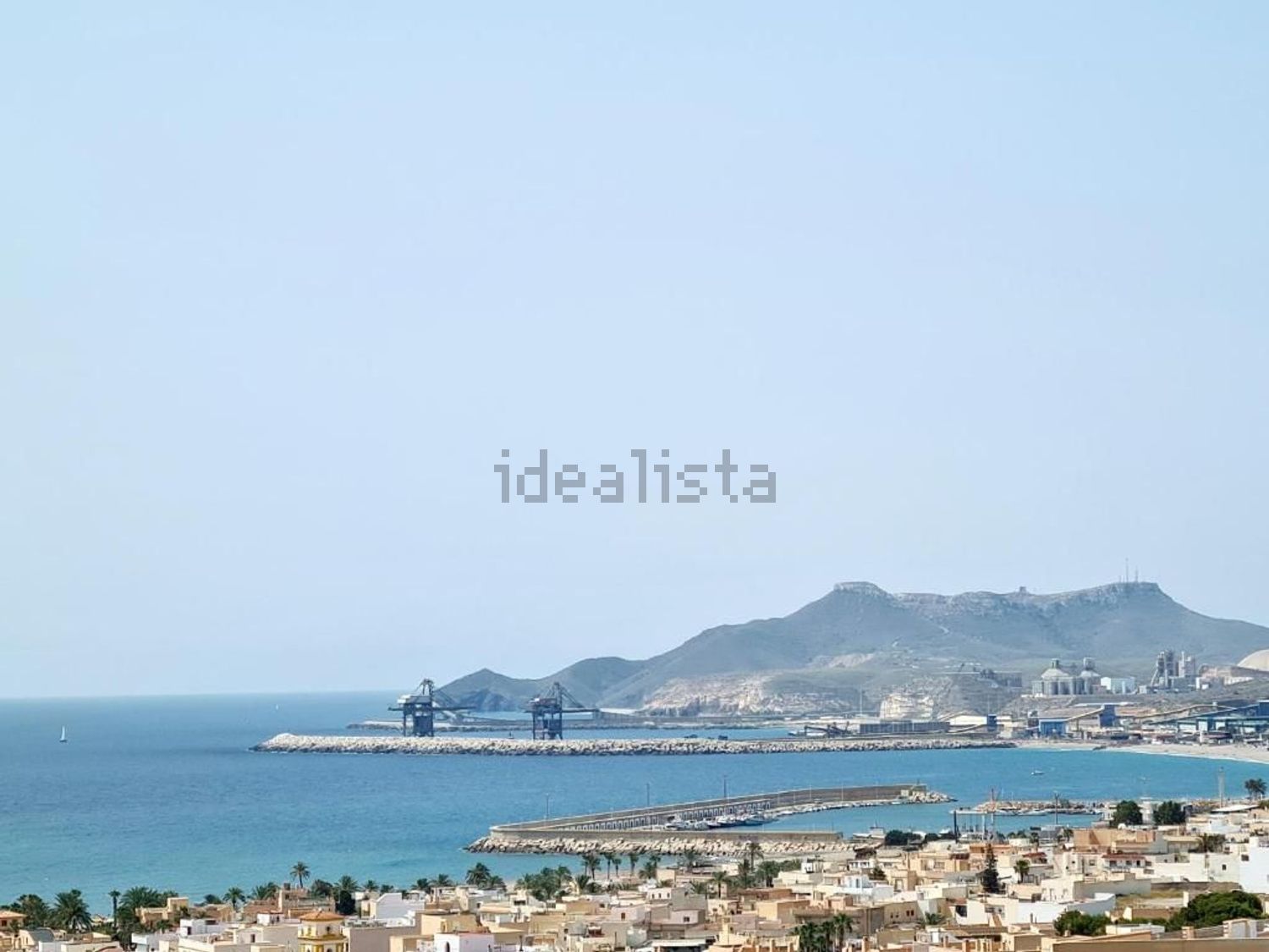 Pis de 100 m² a Carboneras