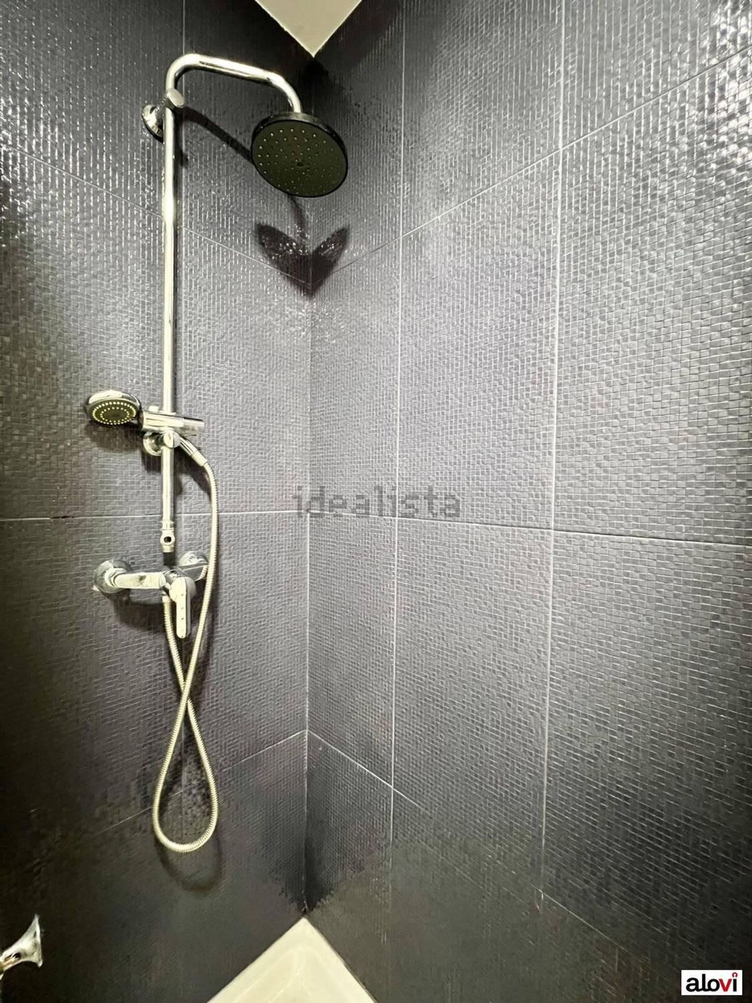 Flat 100 m² in Granada