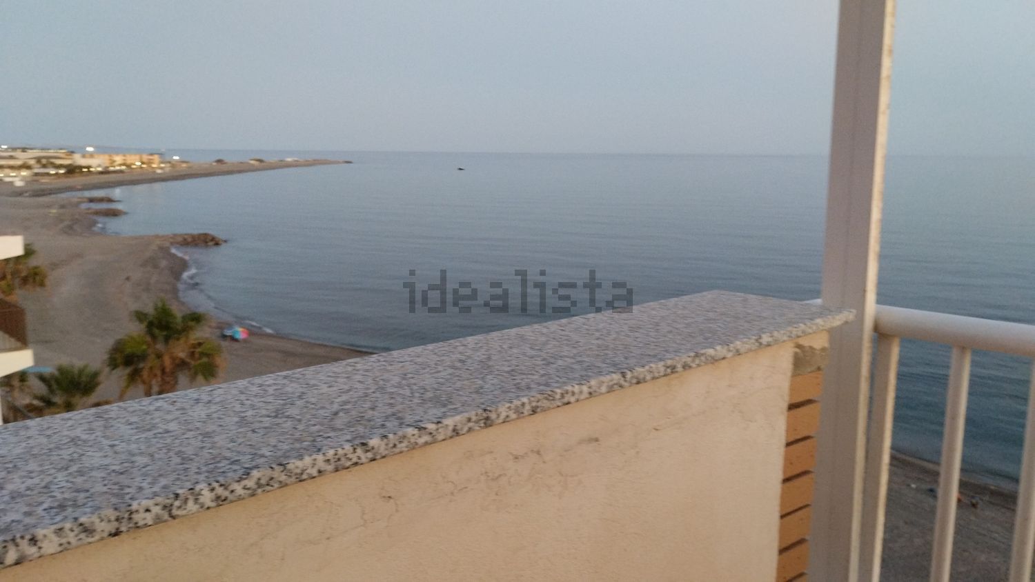 Piso de 70 m² en Adra