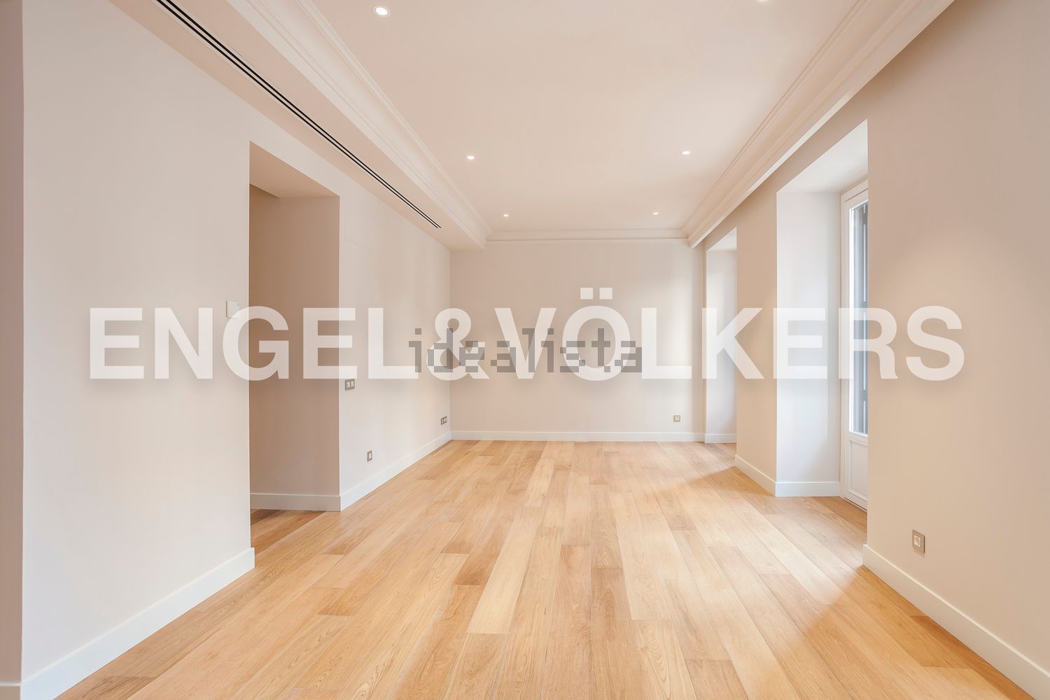 Wohnung 217 m² in Madrid