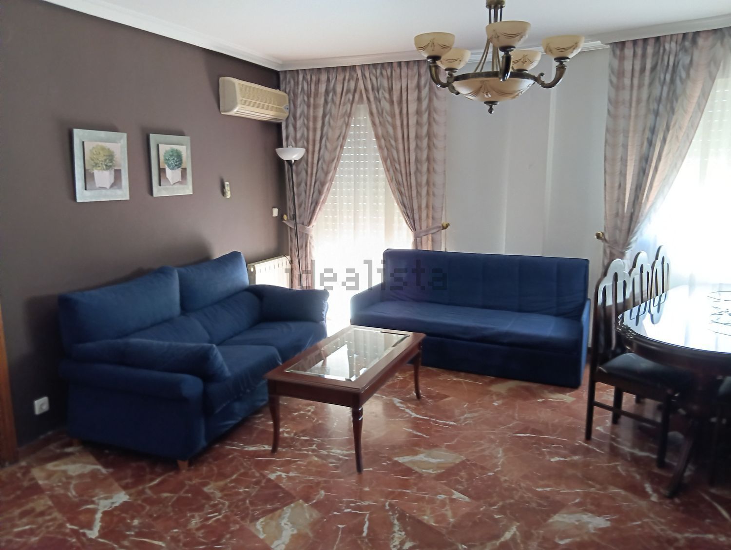 Piso de 100 m² en Baeza