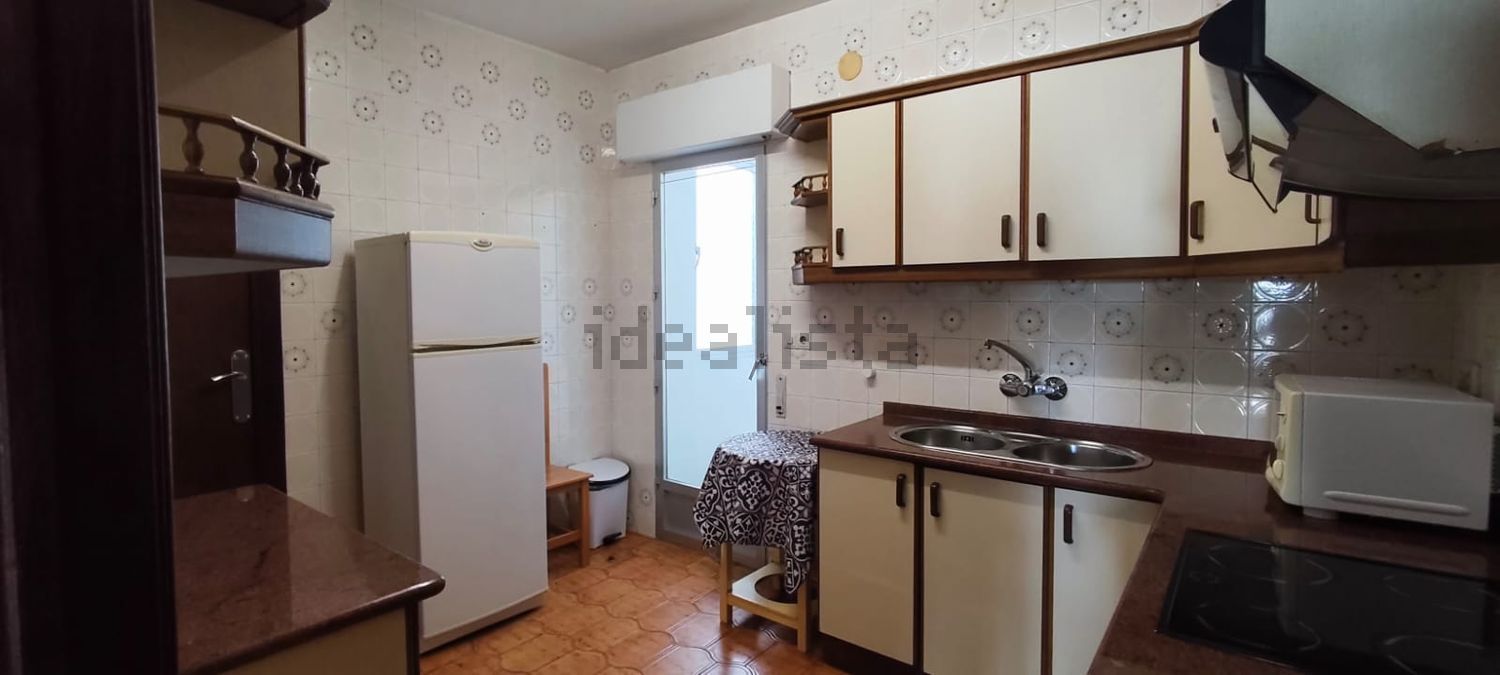 Flat 90 m² in Baeza