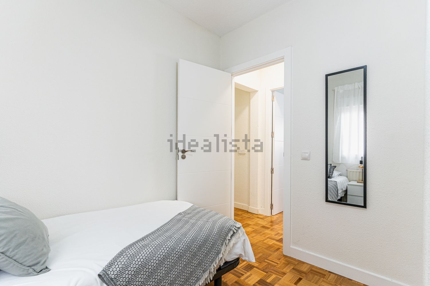 Room for rent, Madrid