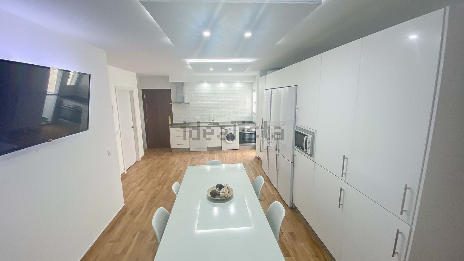Room for rent, Seville