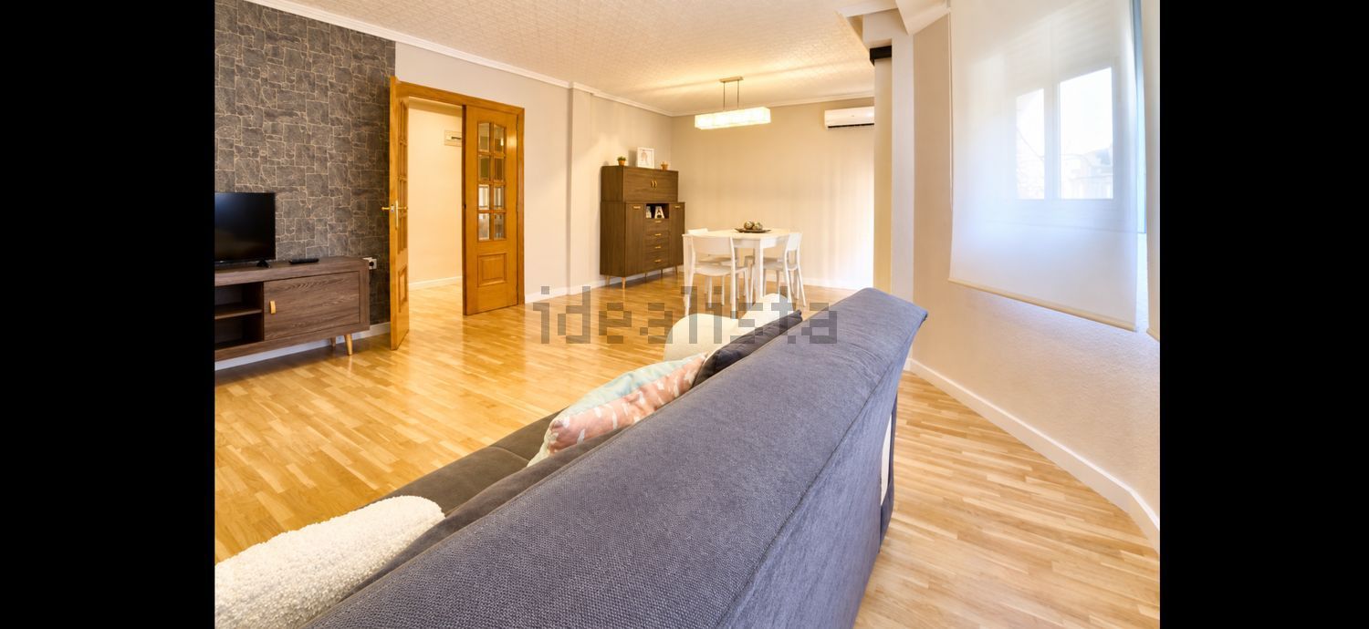 Piso de 130 m² en Benetússer
