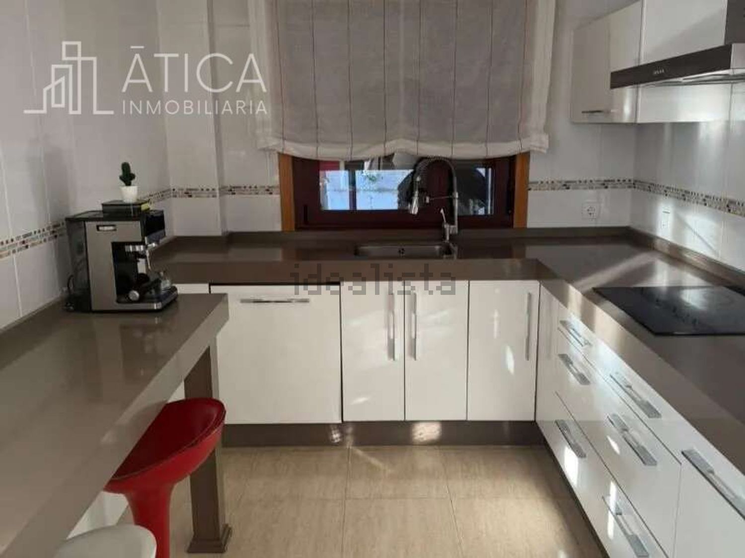 House 180 m² in Moriscos