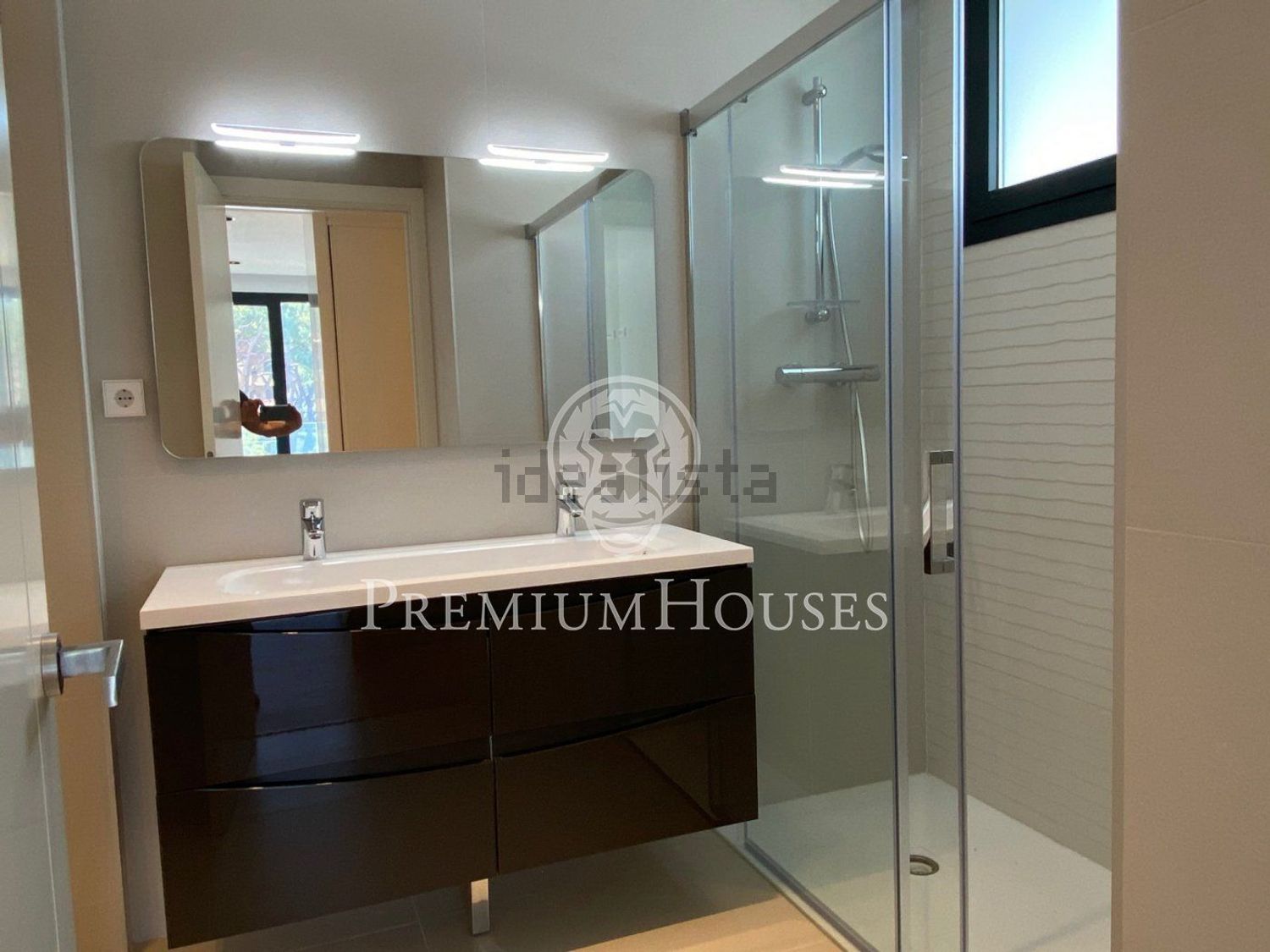 Wohnung 214 m² in Gavà