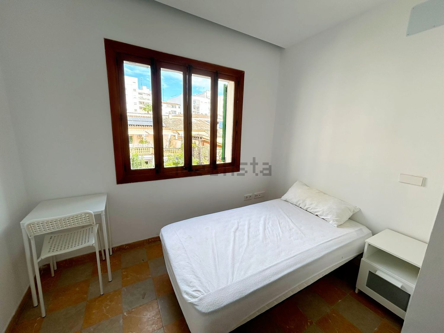 Room 130 m², Palma
