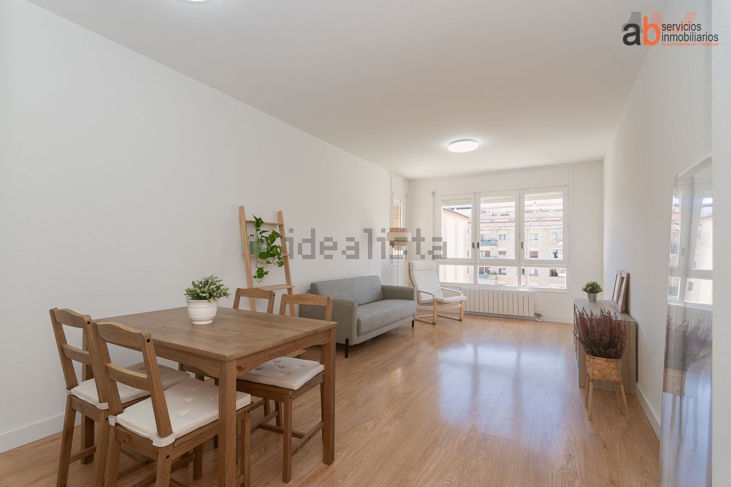 Pis de 98 m² a Pamplona