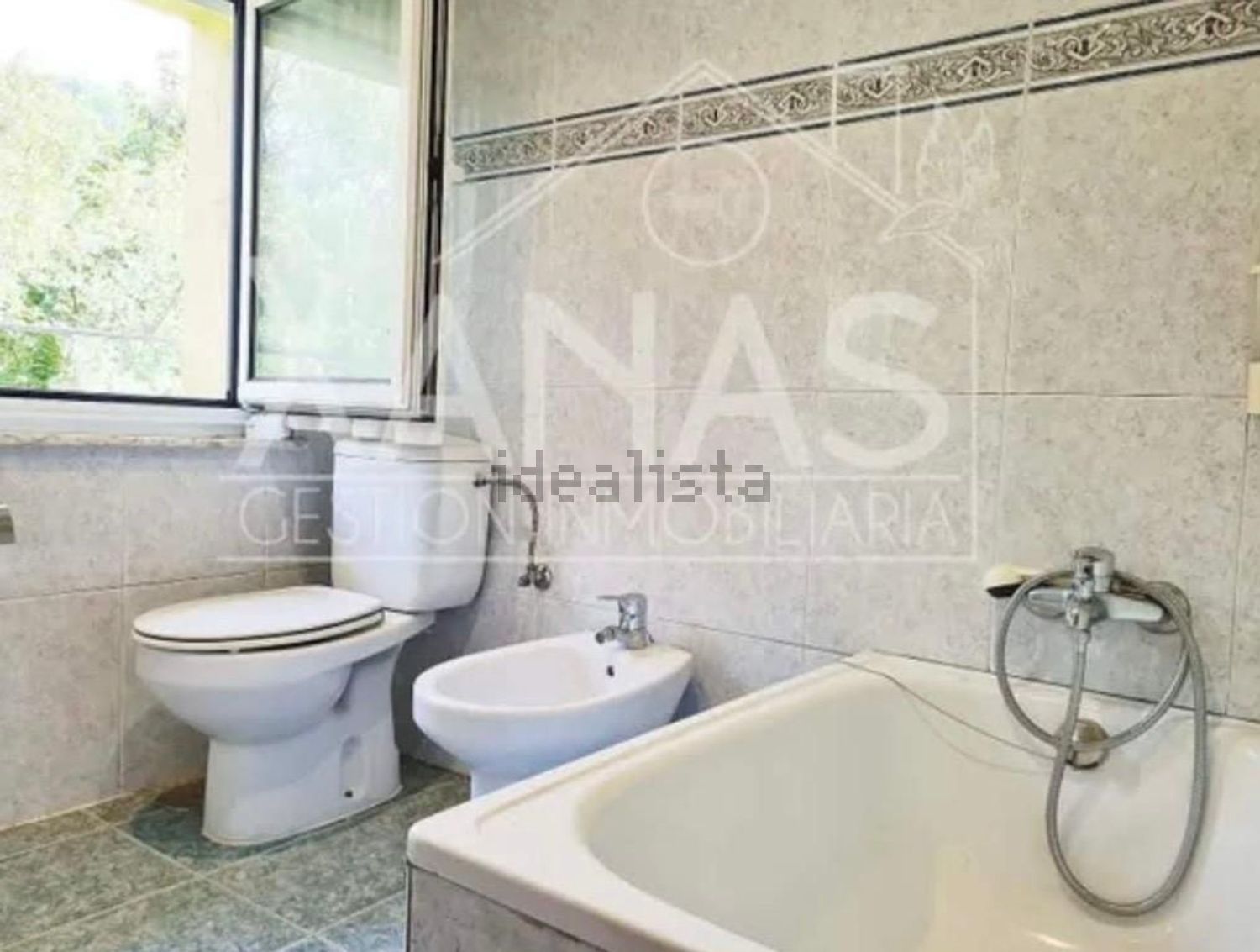 Piso de 55 m² en Oviedo