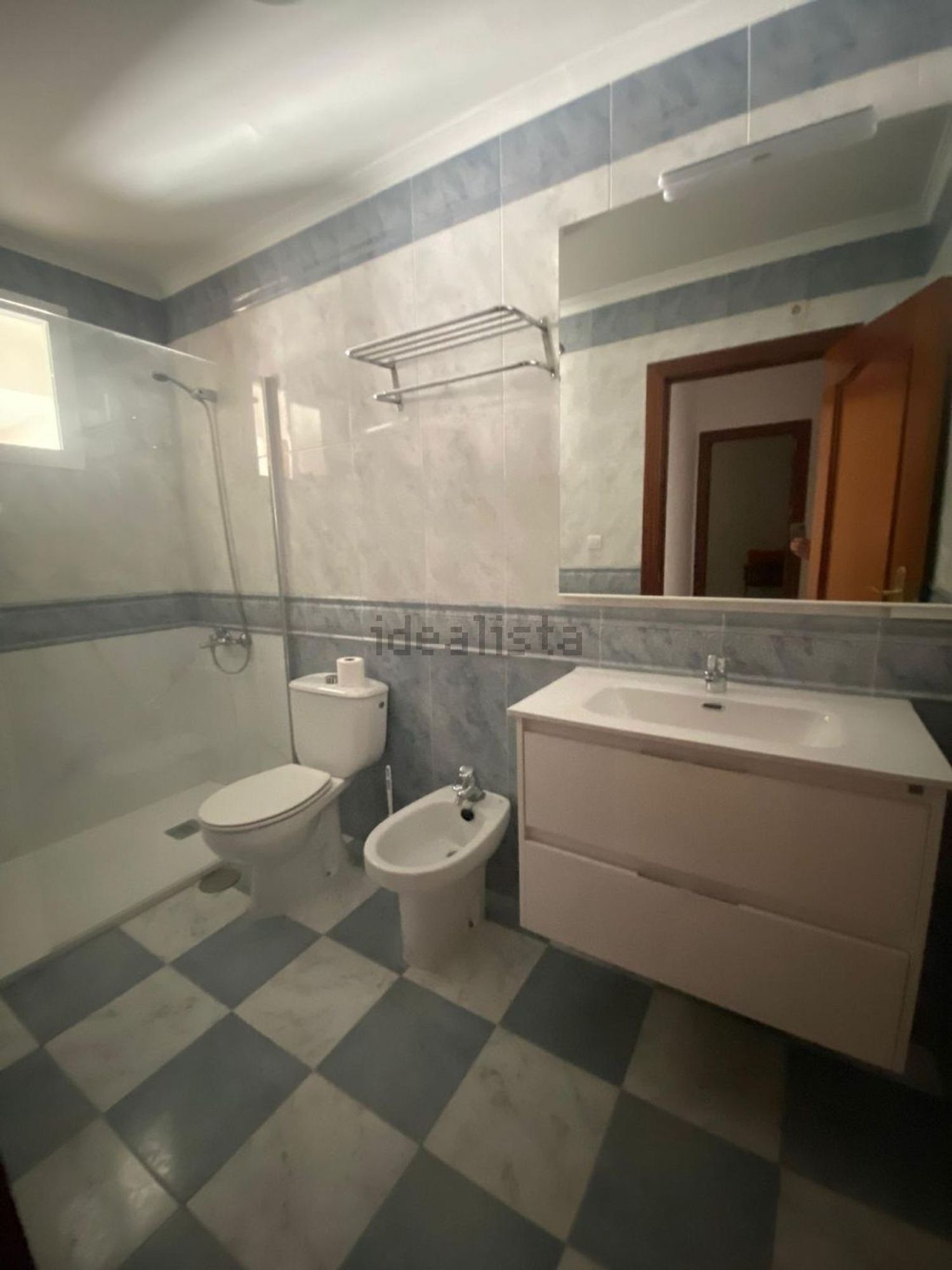 Piso de 120 m² en Granada