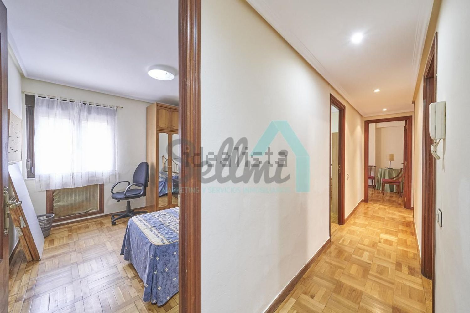 Pis de 82 m² a Oviedo