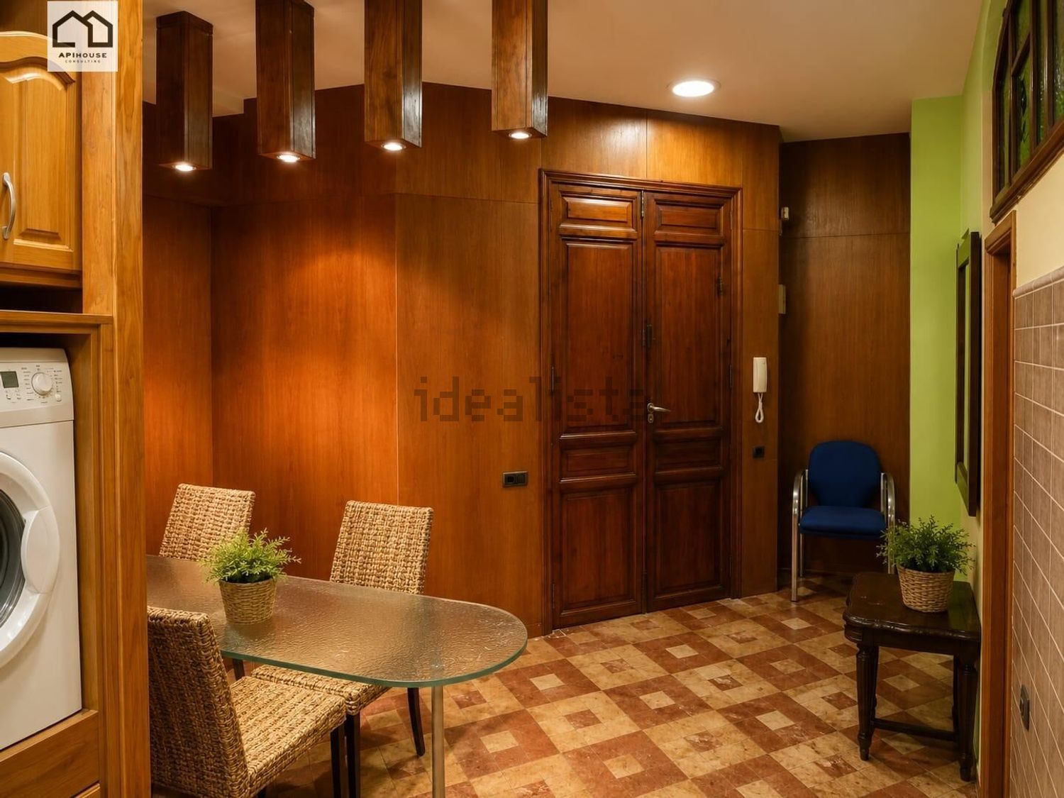 Flat 115 m² in Sax