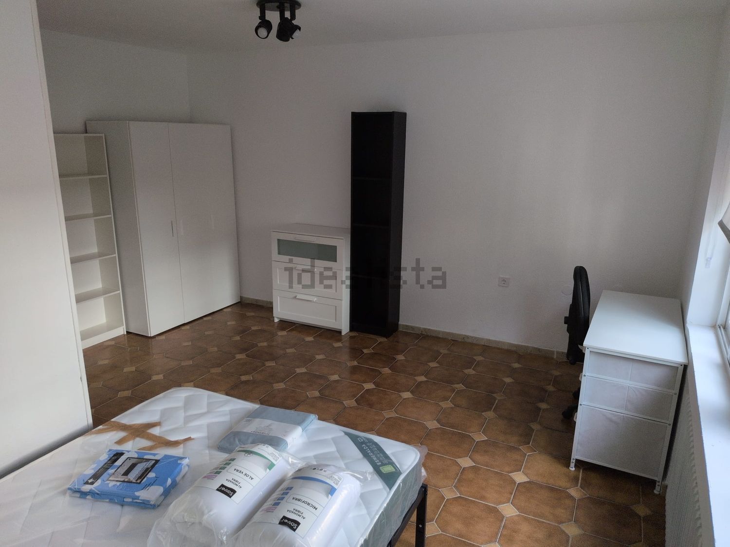 Habitació de lloguer, Àvila