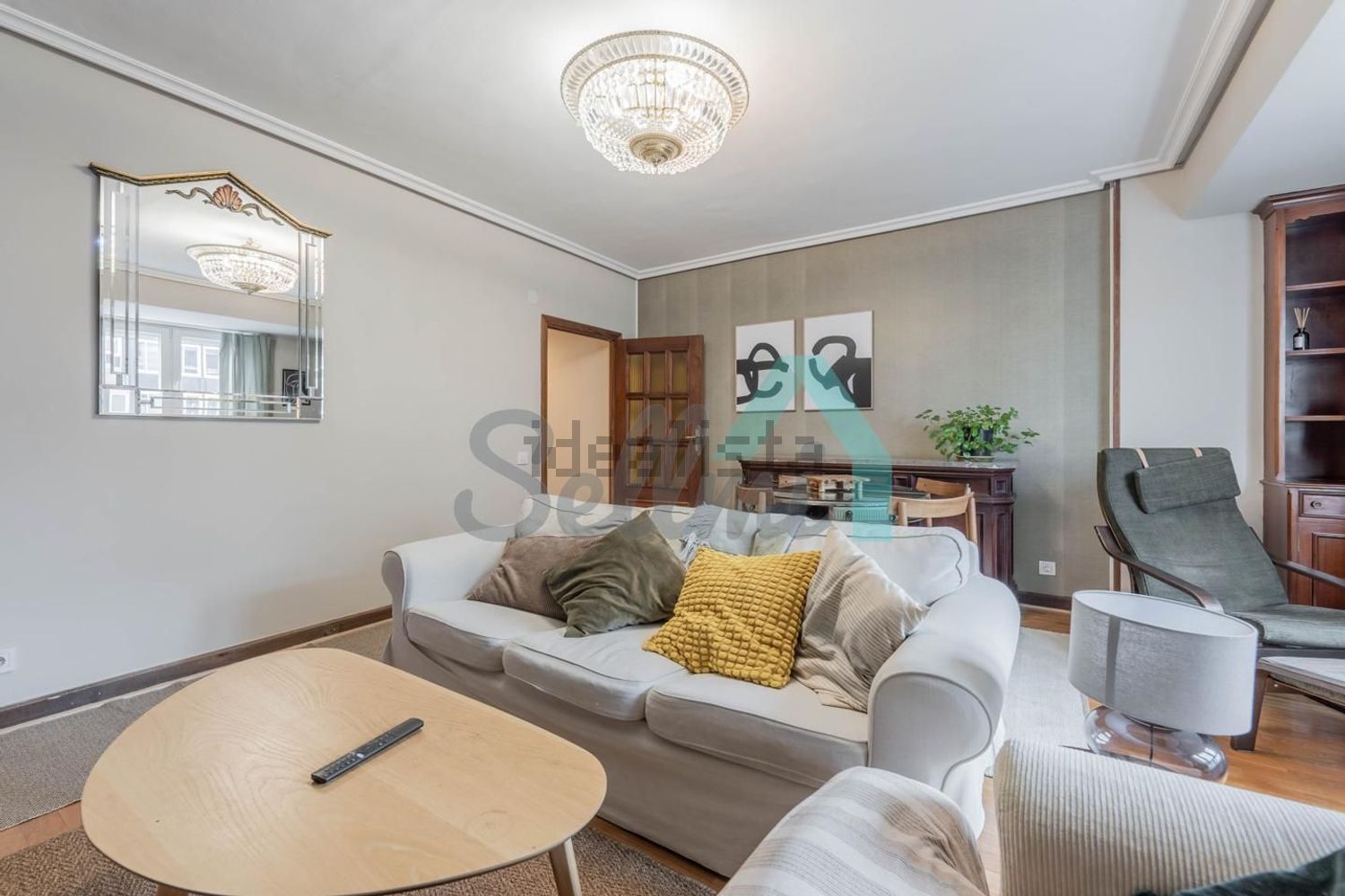Wohnung 101 m² in Oviedo